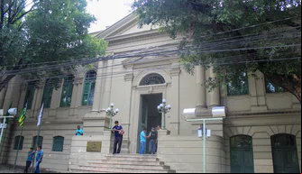 fachada da prefeitura de Teresina