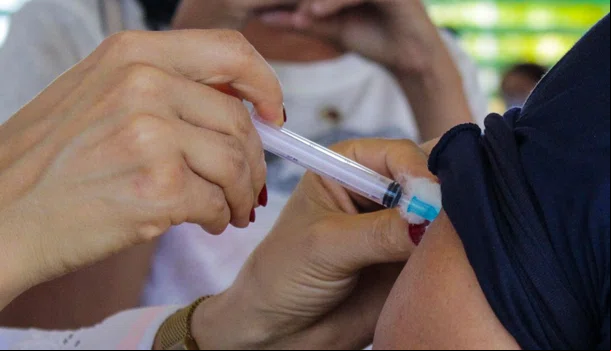 Sesapi orienta municípios sobre nova subvariante da Ômicron