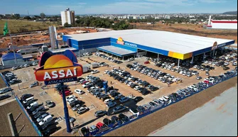 Rede de supermercados Assaí compra 71 lojas da empresa Extra