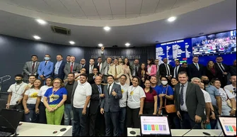 Votação por unanimidade ao novo projeto de lei.