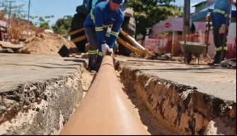 Obra na Avenida Centenário.