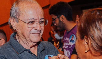 Sílvio Mendes participa de encontro com apoiadores em Teresina.