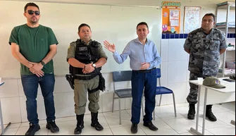 Prefeito Nonatinho se reúne com a PM de Cocal.