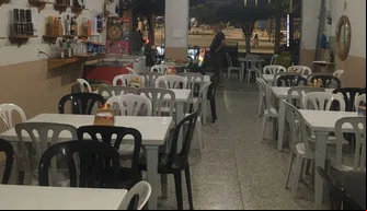 Vigilância Sanitária realiza vistoria em estabelecimentos de alimentação.