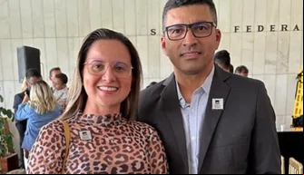 Prefeita Gabriela Coelho e esposo