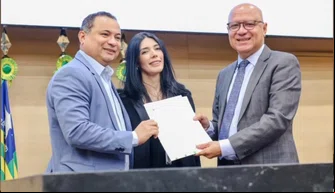 Franzé nomeia primeira turma de aprovados no concurso da Alepi