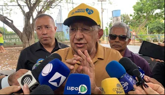 Dr. Pessoa vota em Teresina