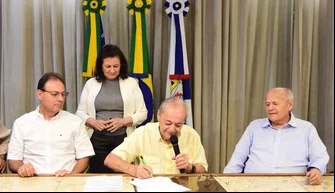 Momento da nomeação de novos concursados na saúde da capital