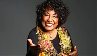 Projeto Seis e Meia celebra o mês das mulheres com show especial da cantora Tosa Marya Colin