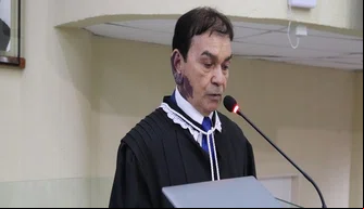 Juiz Edson Alves toma posse e participa de sessão o TER-PI