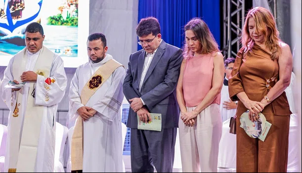 Rafael Fonteles participa dos Festejos de Santo Antônio