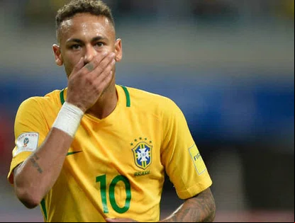 Vídeo mostra Neymar sendo agredido por mulher que o acusa de estupro em hotel
